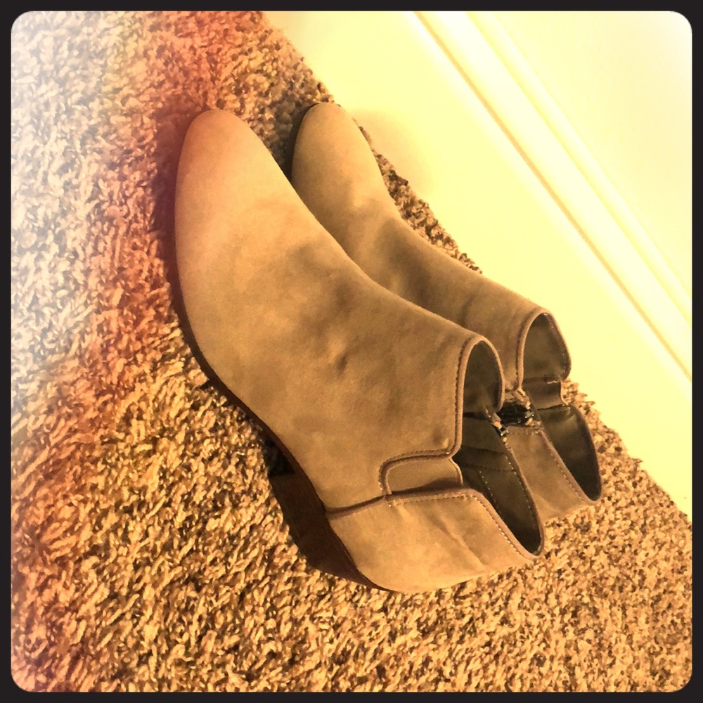 Circus heel boots by sam edelman!!!